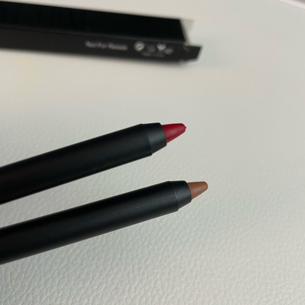 Saint Luxe lip liner duo - Picture 3 of 5